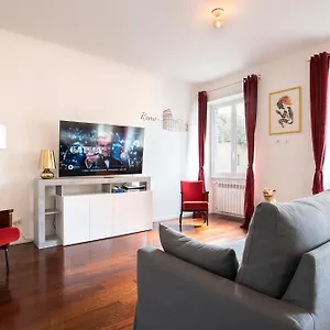 Apartment Il Principe - Luxury Boutique Near The Colosseo, Rome