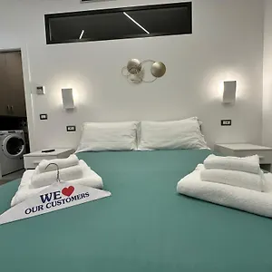 Appartamento San Saba Street 52, Roma