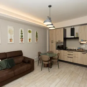 Appartamento B9, Roma
